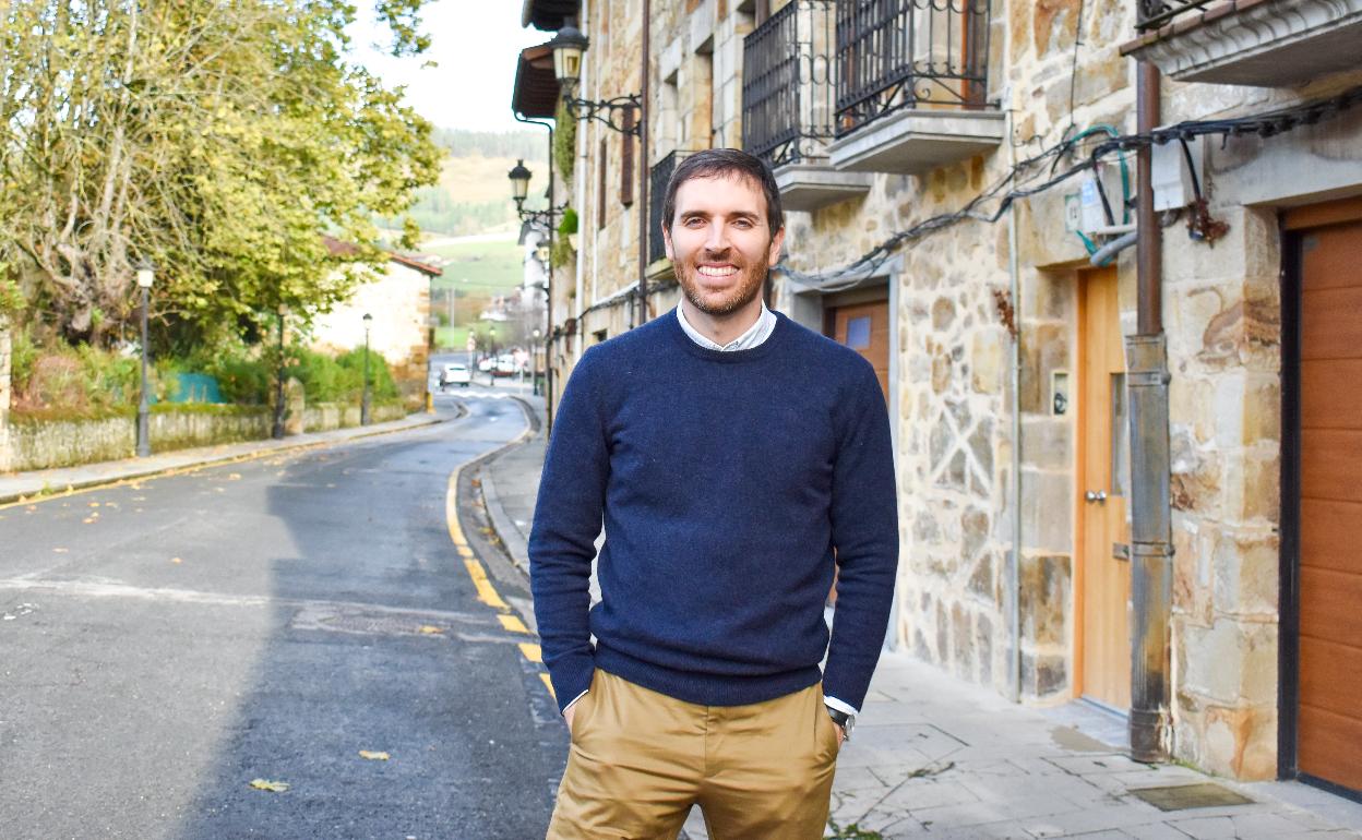 El concejal Mikel Arruabarrena encabezará la candidatura del PNV en